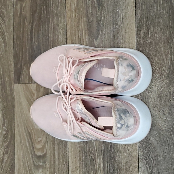 Adidas - Picture 3 of 4